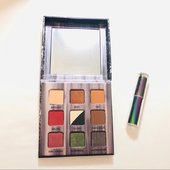 Urban Decay Troublemaker Eyeshadow With Mascara - Picture 4 of 9